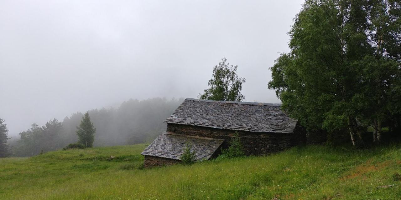 Bordes Pirineu, Costuix Hotel Areu Bagian luar foto