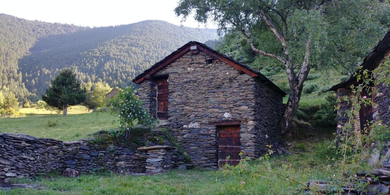 Bordes Pirineu, Costuix Hotel Areu Bagian luar foto