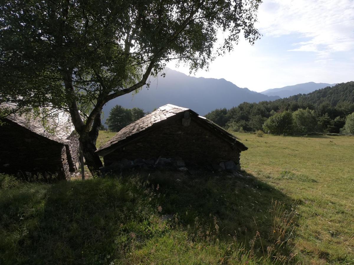 Bordes Pirineu, Costuix Hotel Areu Bagian luar foto
