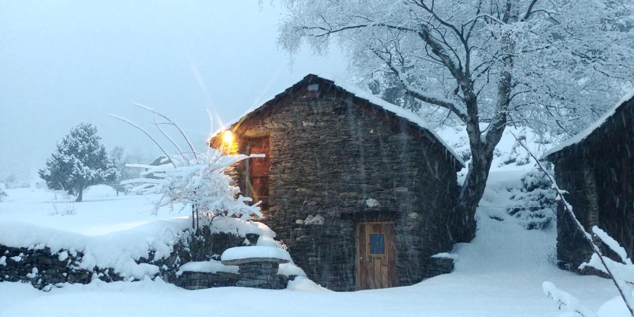 Bordes Pirineu, Costuix Hotel Areu Bagian luar foto
